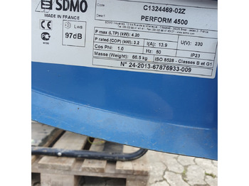 Gruppo elettrogeno SDMO 4500: foto 4 Gruppo elettrogeno SDMO 4500: foto 4