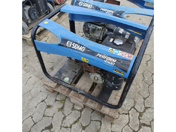 Gruppo elettrogeno SDMO 4500: foto 2 Gruppo elettrogeno SDMO 4500: foto 2