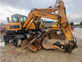 Escavatore gommato Hyundai ROBEX 55W-9A: foto 3