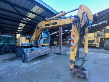 Escavatore gommato LIEBHERR A 314