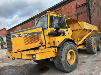 Dumper articolato VOLVO A25