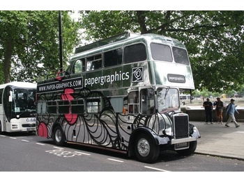 Autobus a due piani Leyland PD3 British Triple-Decker Bus Promotional Exhibition: foto 3
