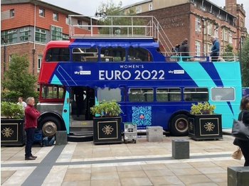 Autobus a due piani Leyland PD3 British Triple-Decker Bus Promotional Exhibition: foto 2