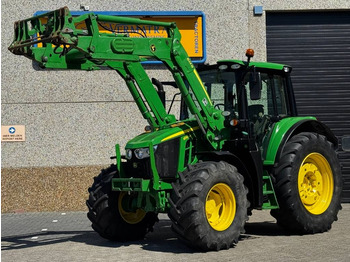 Trattore JOHN DEERE 6110M