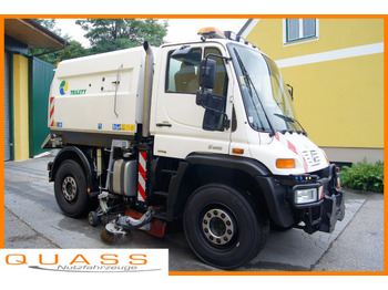 Spazzatrice stradale UNIMOG U400