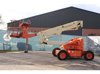 Piattaforma articolata JLG