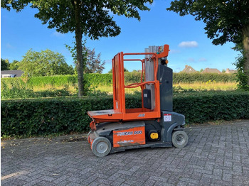 Piattaforma aerea JLG