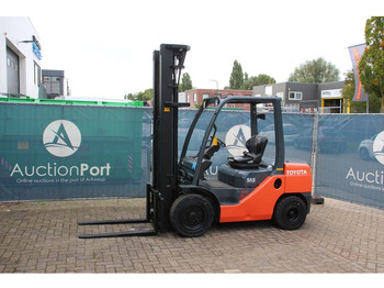 Carrello elevatore diesel TOYOTA FDF 30