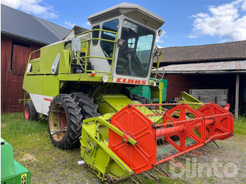 Mietitrebbia CLAAS Dominator