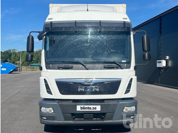 Autocarro furgonato MAN: foto 2