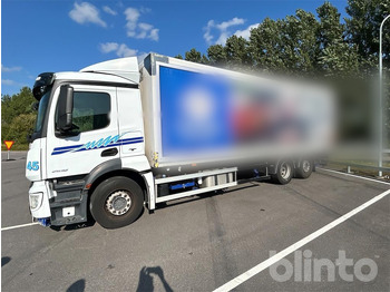 Autocarro furgonato MERCEDES-BENZ