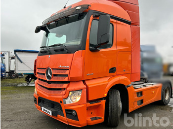 Camion MERCEDES-BENZ