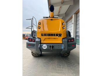Pala gommata LIEBHERR L 566