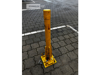 Attrezzatura da costruzione CATERPILLAR