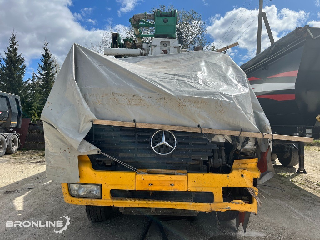 2003 MERCEDES-BENZ ACTROS 3240B 8X4/4 Mixer - Autobetoniera: foto 4 2003 MERCEDES-BENZ ACTROS 3240B 8X4/4 Mixer - Autobetoniera: foto 4
