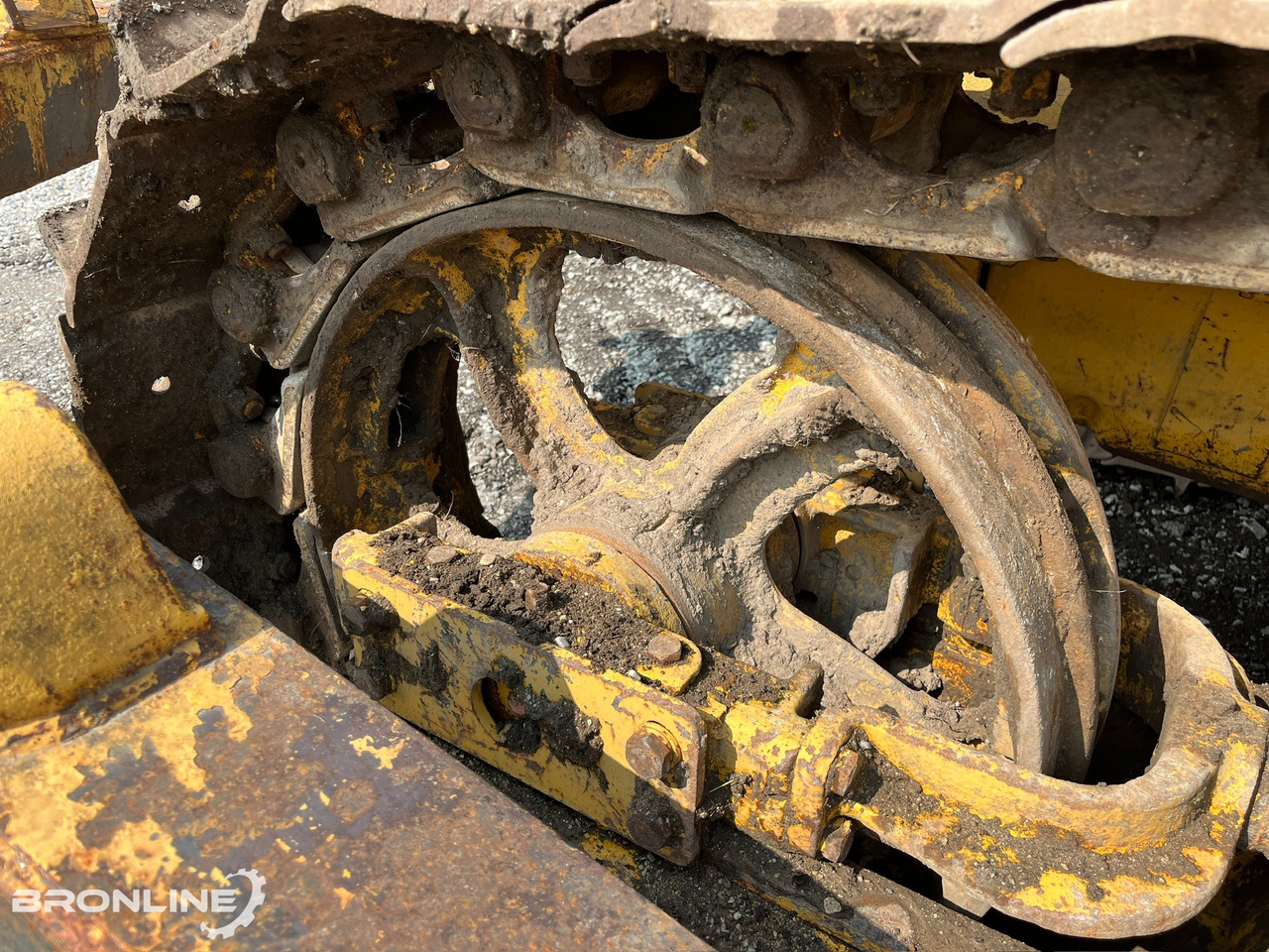 Bulldozer 2006 T10M B10M Buldozer/Buldooser: foto 15 Bulldozer 2006 T10M B10M Buldozer/Buldooser: foto 15