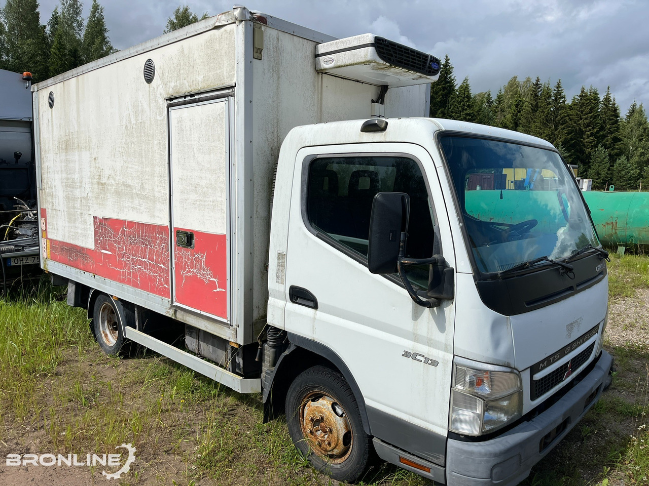2007 Mitsubishi Fuso Canter 3c13 BOX - Autocarro frigorifero: foto 2 2007 Mitsubishi Fuso Canter 3c13 BOX - Autocarro frigorifero: foto 2