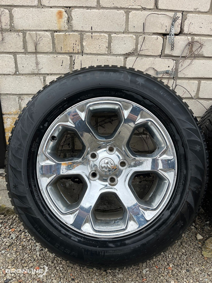 RAM 1500 Wheels 275/60 R20 - Ruota completa: foto 3 RAM 1500 Wheels 275/60 R20 - Ruota completa: foto 3