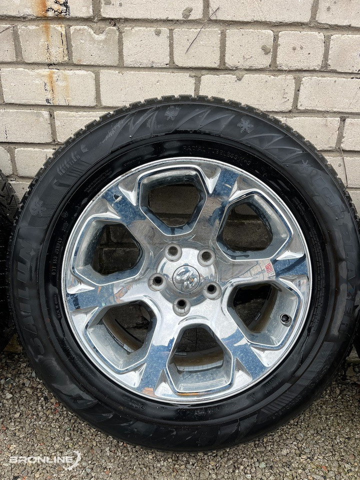 RAM 1500 Wheels 275/60 R20 - Ruota completa: foto 5 RAM 1500 Wheels 275/60 R20 - Ruota completa: foto 5
