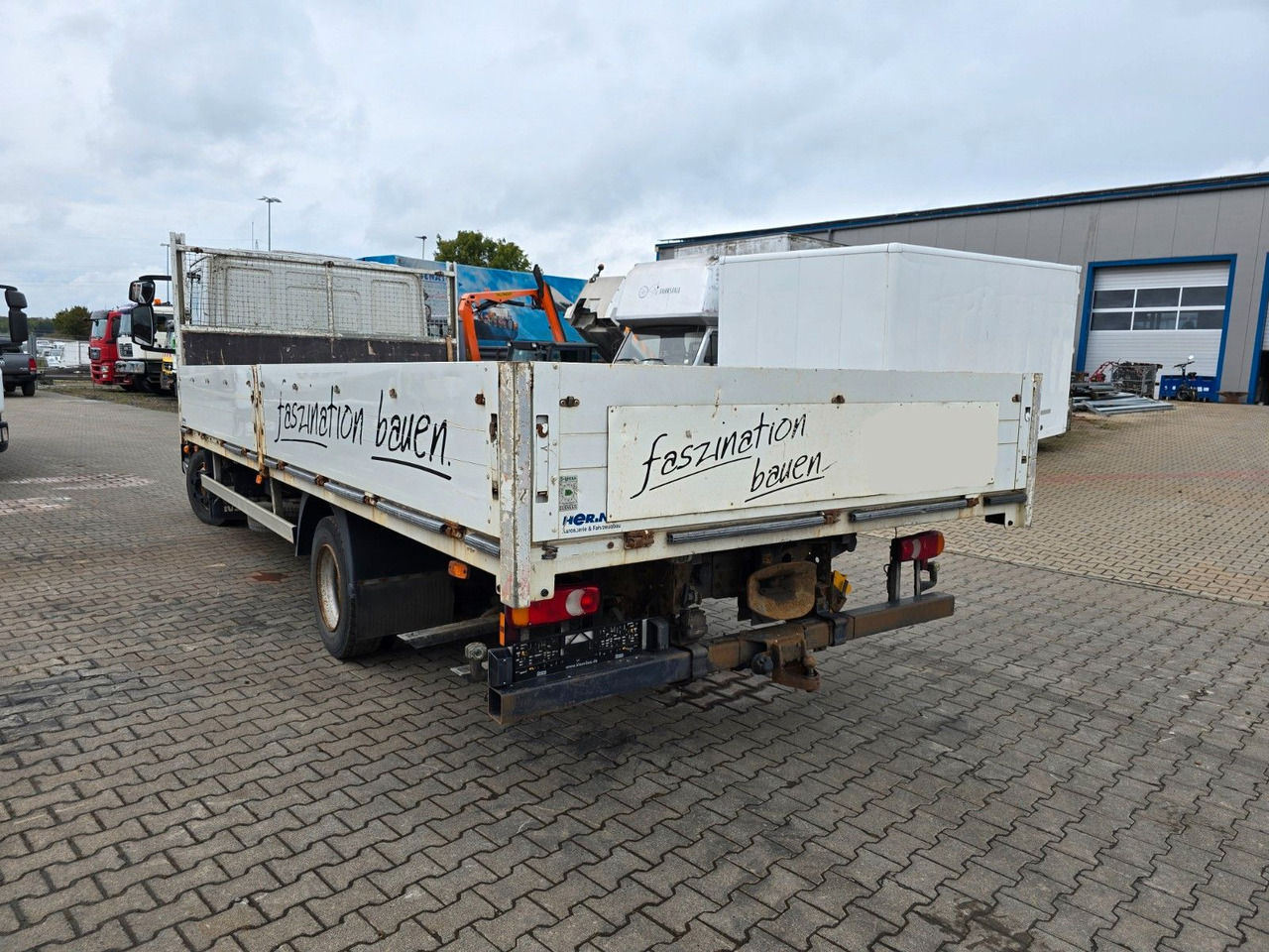 Iveco ML80E22/P Pritsche lang 6m Eurocargo - Autocarro con pianale/ Cassone fisso: foto 5 Iveco ML80E22/P Pritsche lang 6m Eurocargo - Autocarro con pianale/ Cassone fisso: foto 5