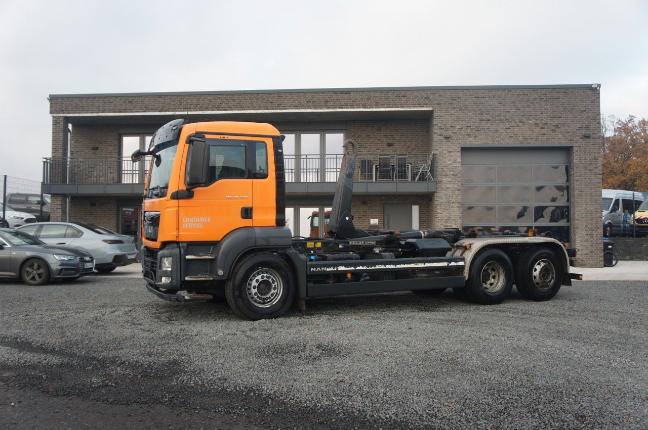 MAN TGS 26.420 Abrollkipper Meiller - Autocarro scarrabile: foto 1 MAN TGS 26.420 Abrollkipper Meiller - Autocarro scarrabile: foto 1