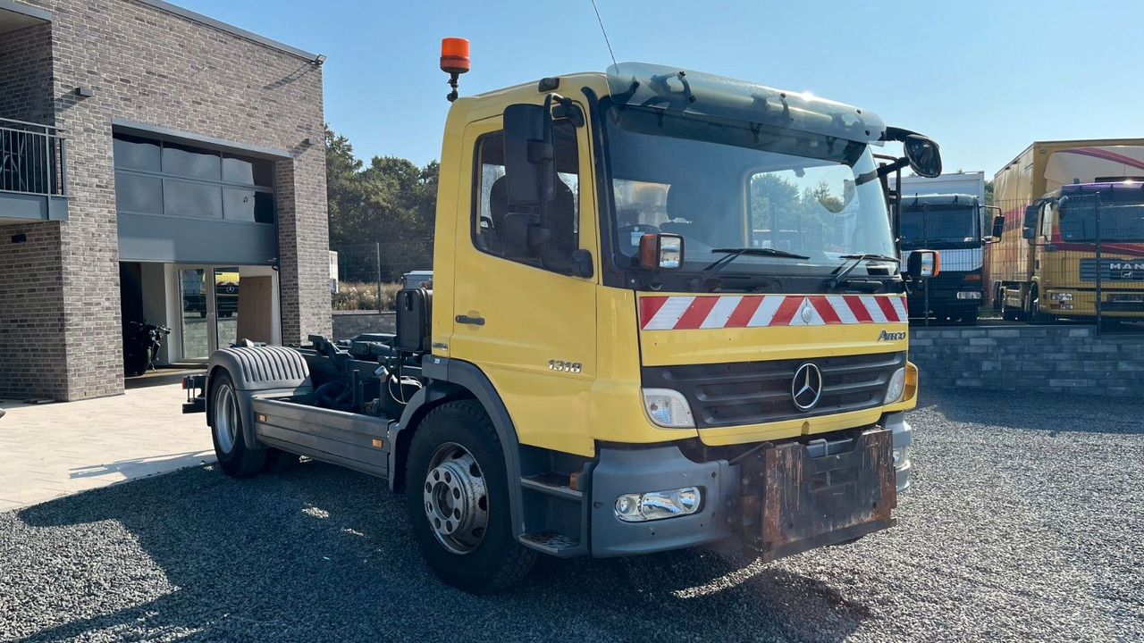Mercedes-Benz 1318 1218 Abrollkipper Mercedes-Benz 1318 1218 Abrollkipper - Autocarro scarrabile: foto 3 Mercedes-Benz 1318 1218 Abrollkipper Mercedes-Benz 1318 1218 Abrollkipper - Autocarro scarrabile: foto 3