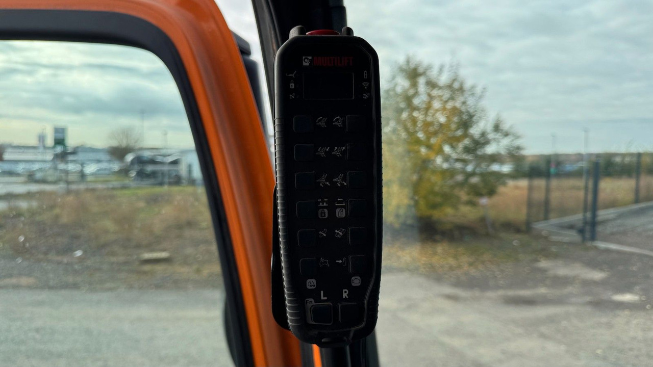 Autocarro ribaltabile Mercedes-Benz Antos 2740 Absetzkipper Lift- und Lenkachse: foto 8 Autocarro ribaltabile Mercedes-Benz Antos 2740 Absetzkipper Lift- und Lenkachse: foto 8