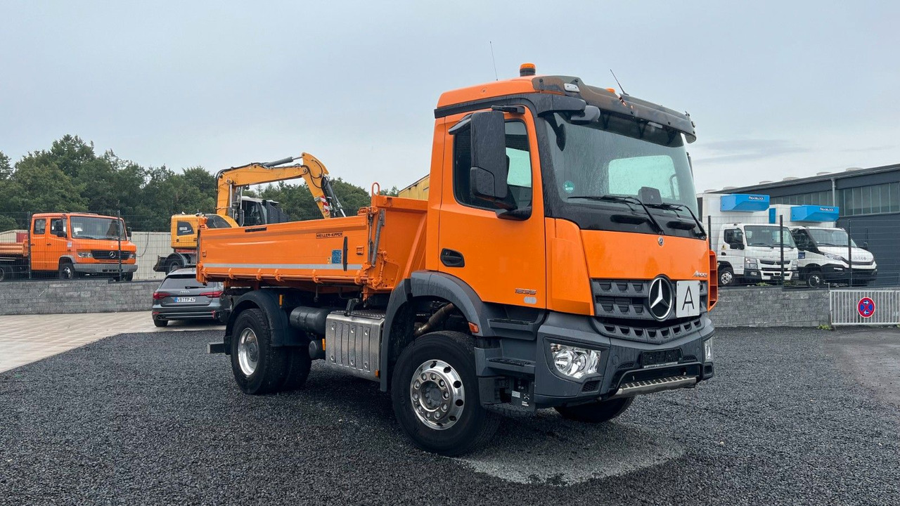 Mercedes-Benz Arocs 1835 Dreiseitenikpper Meiller - Autocarro ribaltabile: foto 3 Mercedes-Benz Arocs 1835 Dreiseitenikpper Meiller - Autocarro ribaltabile: foto 3