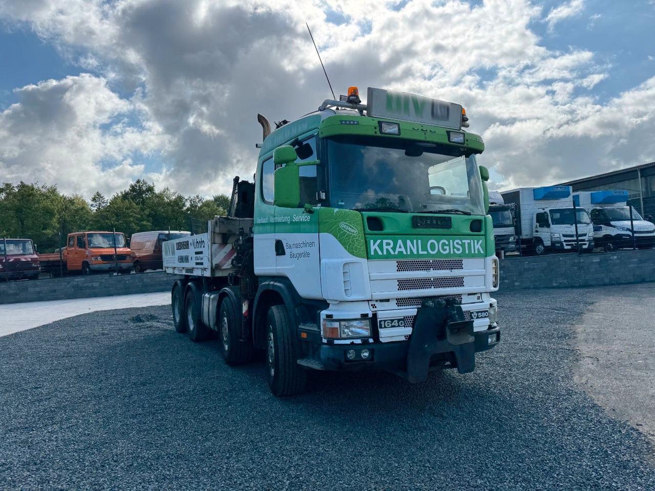 Scania 164G 580 V8 Kran Hiab 280 Retarder Sattelplatte Scania 164G 580 V8 Kran Hiab 280 Retarder Sattelplatte - Autocarro con pianale/ Cassone fisso, Camion con gru: foto 3 Scania 164G 580 V8 Kran Hiab 280 Retarder Sattelplatte Scania 164G 580 V8 Kran Hiab 280 Retarder Sattelplatte - Autocarro con pianale/ Cassone fisso, Camion con gru: foto 3