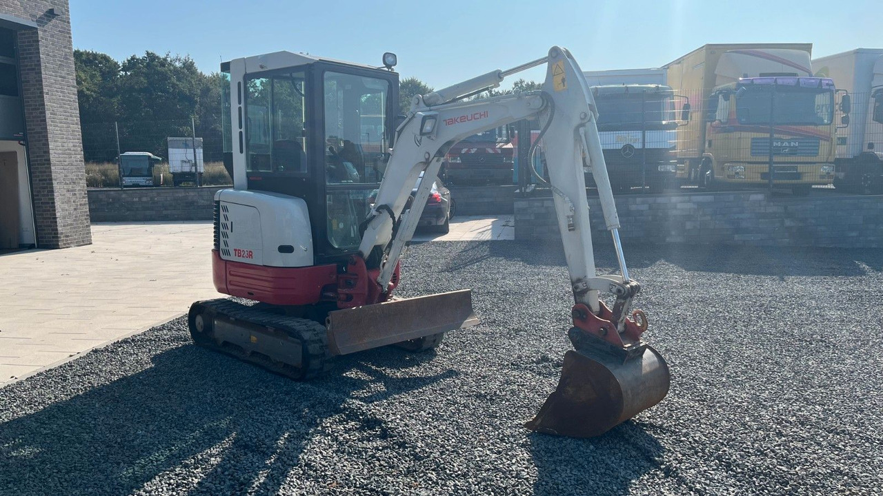Takeuchi TB23R Minibagger 2670 Kg Takeuchi TB23R Minibagger 2670 Kg - Miniescavatore: foto 3 Takeuchi TB23R Minibagger 2670 Kg Takeuchi TB23R Minibagger 2670 Kg - Miniescavatore: foto 3