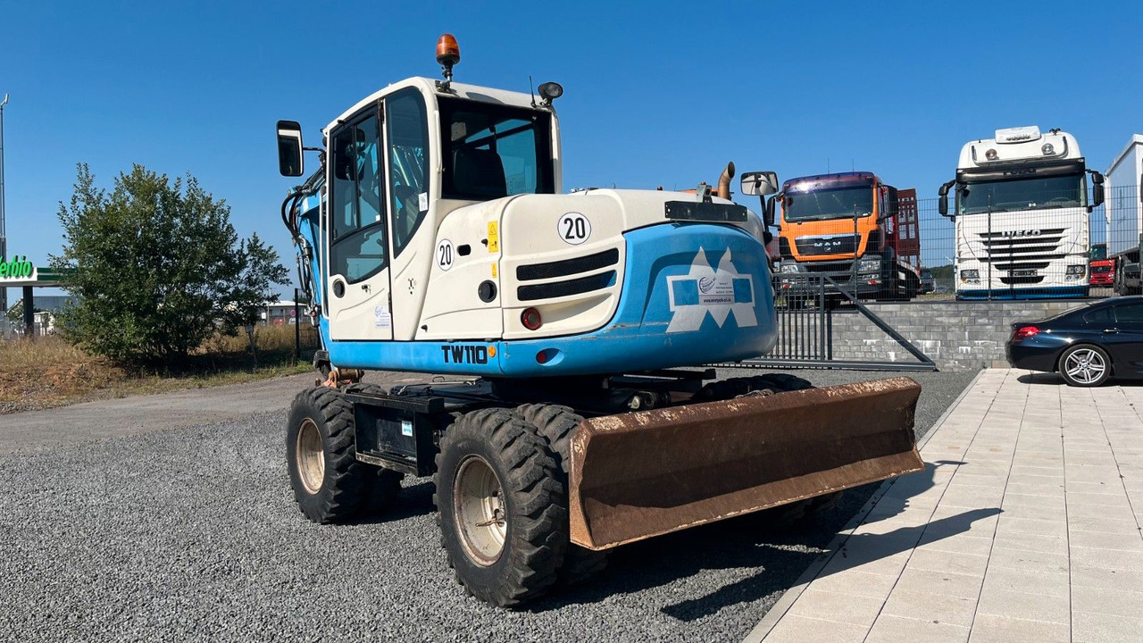 Terex TW110 Mobilbagger Verstellausleger 11000Kg - Escavatore gommato: foto 4 Terex TW110 Mobilbagger Verstellausleger 11000Kg - Escavatore gommato: foto 4
