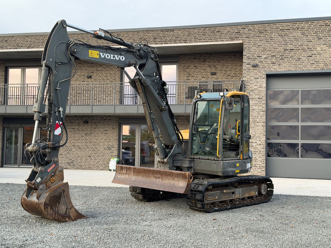Volvo ECR 88 D Verstellauslger OQ Oilquick - Miniescavatore: foto 4 Volvo ECR 88 D Verstellauslger OQ Oilquick - Miniescavatore: foto 4