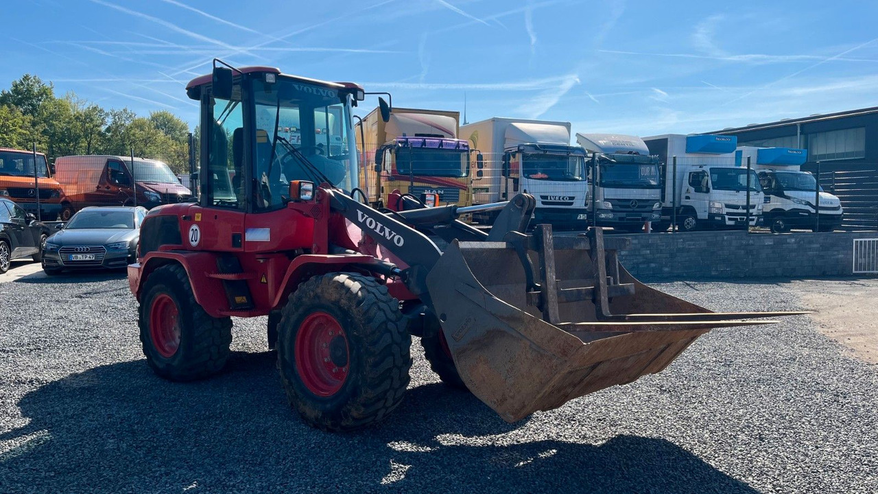 Volvo L35G Radlader 7200 Kg Schaufel Gabel Volvo L35G Radlader 7200 Kg Schaufel Gabel - Pala gommata: foto 3 Volvo L35G Radlader 7200 Kg Schaufel Gabel Volvo L35G Radlader 7200 Kg Schaufel Gabel - Pala gommata: foto 3