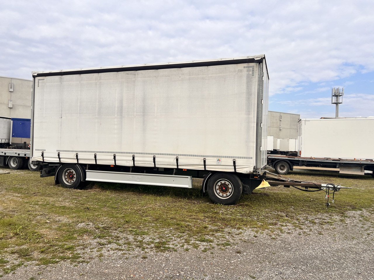 Fliegl ZPS180  2 Achs Jumbo- Planen, Mega, durchladbar - Rimorchio centinato: foto 5 Fliegl ZPS180  2 Achs Jumbo- Planen, Mega, durchladbar - Rimorchio centinato: foto 5