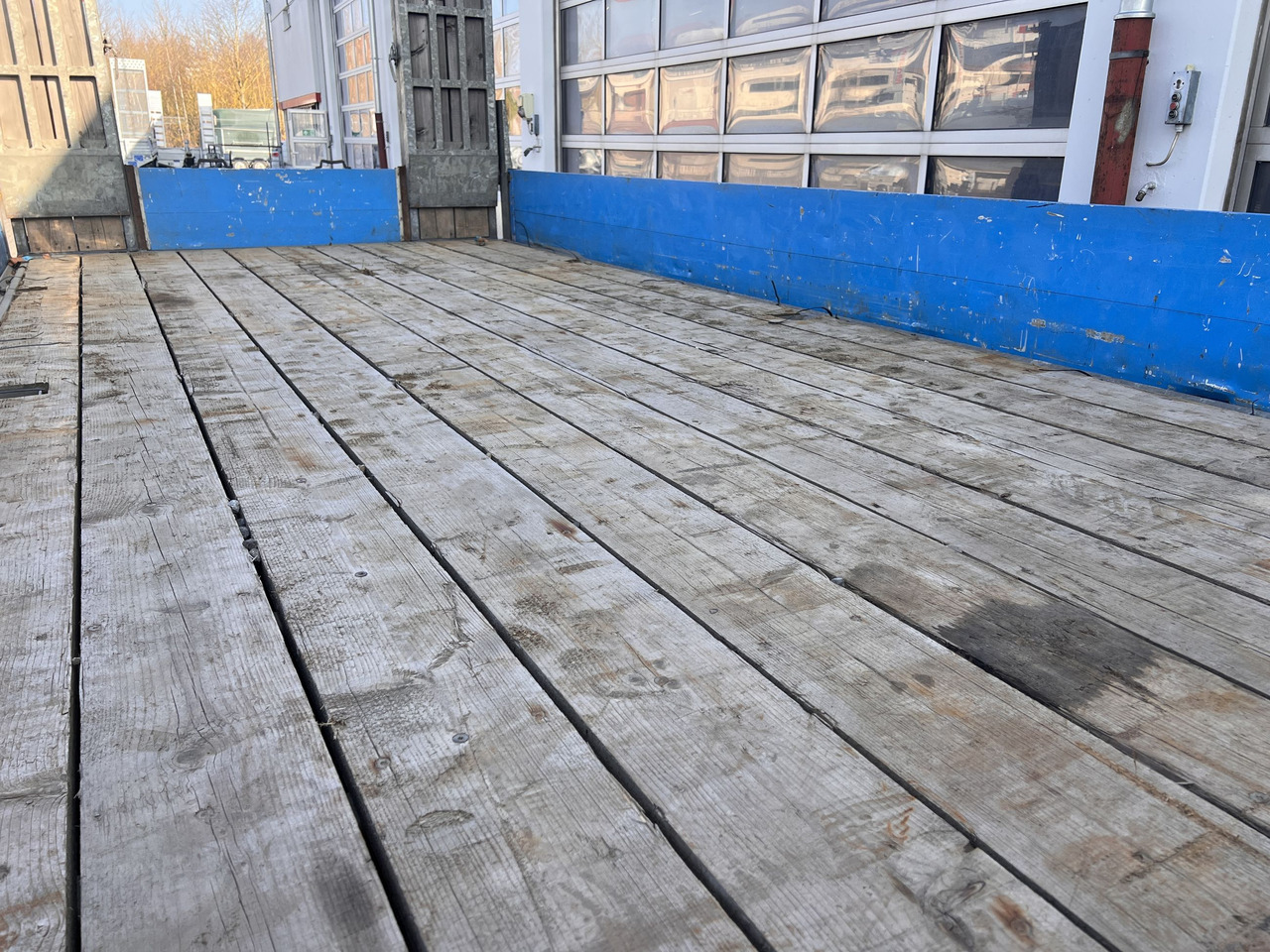 Humbaur HBTZ 136224 TA-BS 13,6 t Tandemtieflader - Rimorchio pianale ribassato: foto 4 Humbaur HBTZ 136224 TA-BS 13,6 t Tandemtieflader - Rimorchio pianale ribassato: foto 4