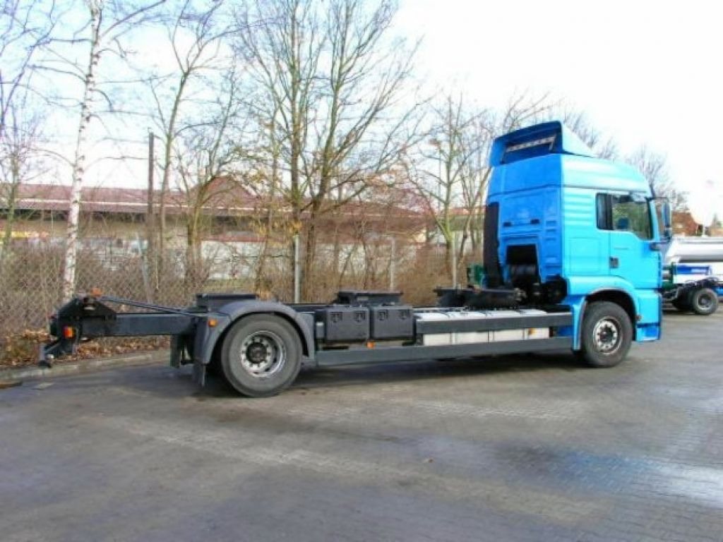 MAN 18.410 TGA2 Achs BDF- LKW - Autocarro portacontainer/ Caisse interchangeable: foto 4 MAN 18.410 TGA2 Achs BDF- LKW - Autocarro portacontainer/ Caisse interchangeable: foto 4