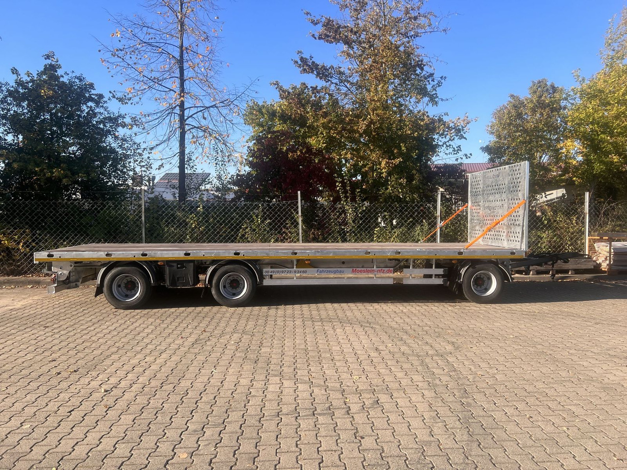 Möslein 3 Achs Jumbo- Plato- Anhänger 9 m, Mega - Rimorchio pianale/ Cassonato: foto 4 Möslein 3 Achs Jumbo- Plato- Anhänger 9 m, Mega - Rimorchio pianale/ Cassonato: foto 4