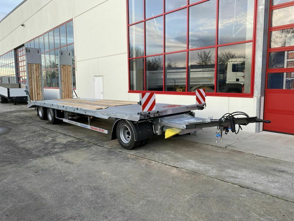 Möslein 3 Achs Tieflader mit gerader Ladefläche 9 m, Ne - Rimorchio pianale ribassato: foto 3 Möslein 3 Achs Tieflader mit gerader Ladefläche 9 m, Ne - Rimorchio pianale ribassato: foto 3