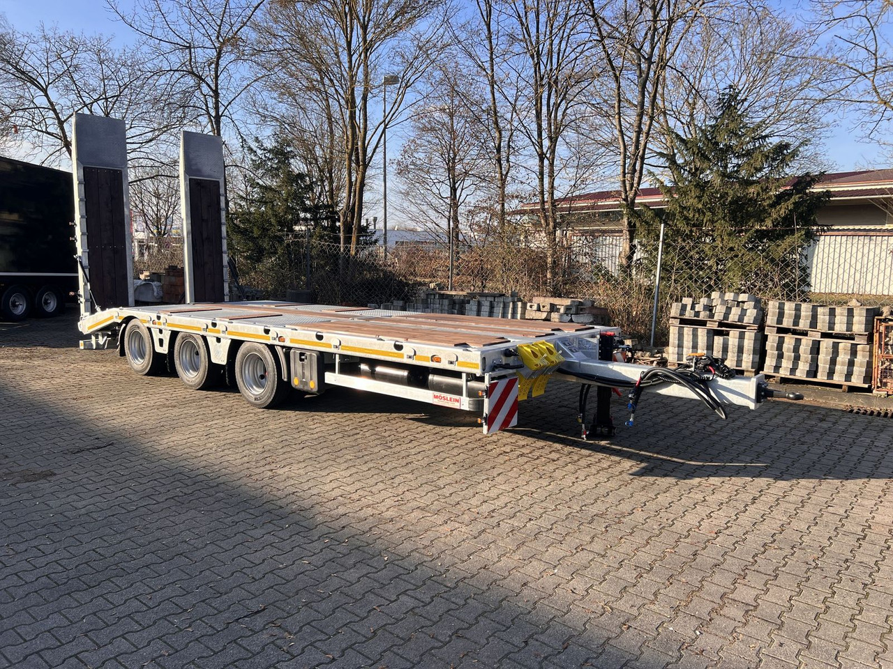 Möslein 34 t GG Tridem- Tieflader 3 Achs, gelenktNeufah - Rimorchio pianale ribassato: foto 5 Möslein 34 t GG Tridem- Tieflader 3 Achs, gelenktNeufah - Rimorchio pianale ribassato: foto 5