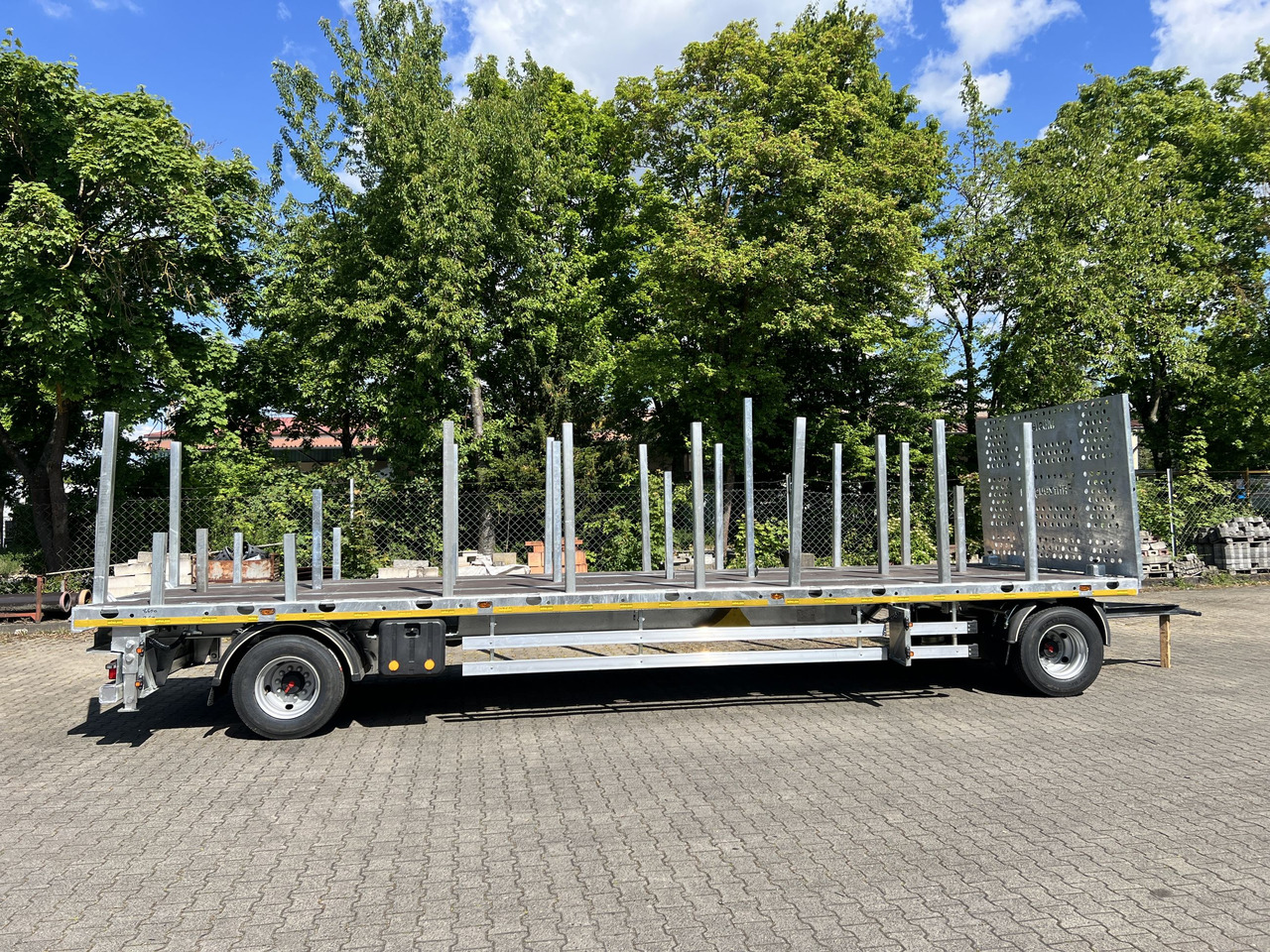 Möslein T 2 Plato 8,6m 2 Achs Jumbo- Plato- Anhänger - Rimorchio pianale/ Cassonato: foto 1 Möslein T 2 Plato 8,6m 2 Achs Jumbo- Plato- Anhänger - Rimorchio pianale/ Cassonato: foto 1