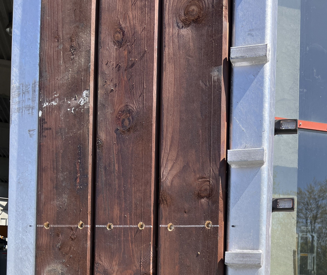 Möslein T 3-6 VB 3 Achs Tieflader- Anhänger, Luftgefedert, Verbreiterung - Rimorchio pianale ribassato: foto 5 Möslein T 3-6 VB 3 Achs Tieflader- Anhänger, Luftgefedert, Verbreiterung - Rimorchio pianale ribassato: foto 5