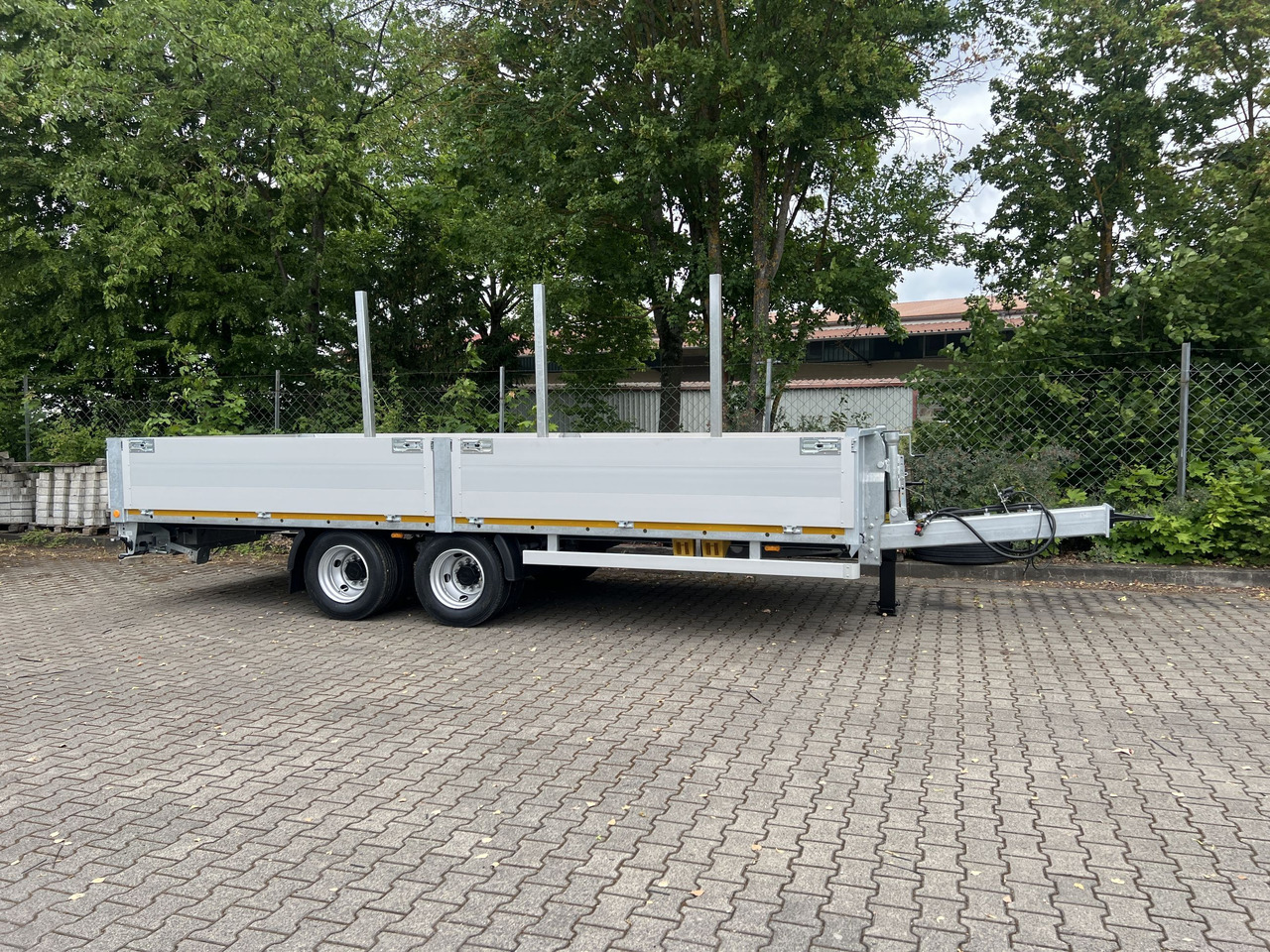 Möslein THT 14,4 G 6,2 L 14,4 t Tandem- Pritschenanhänger- Tieflader - Rimorchio pianale/ Cassonato: foto 1 Möslein THT 14,4 G 6,2 L 14,4 t Tandem- Pritschenanhänger- Tieflader - Rimorchio pianale/ Cassonato: foto 1