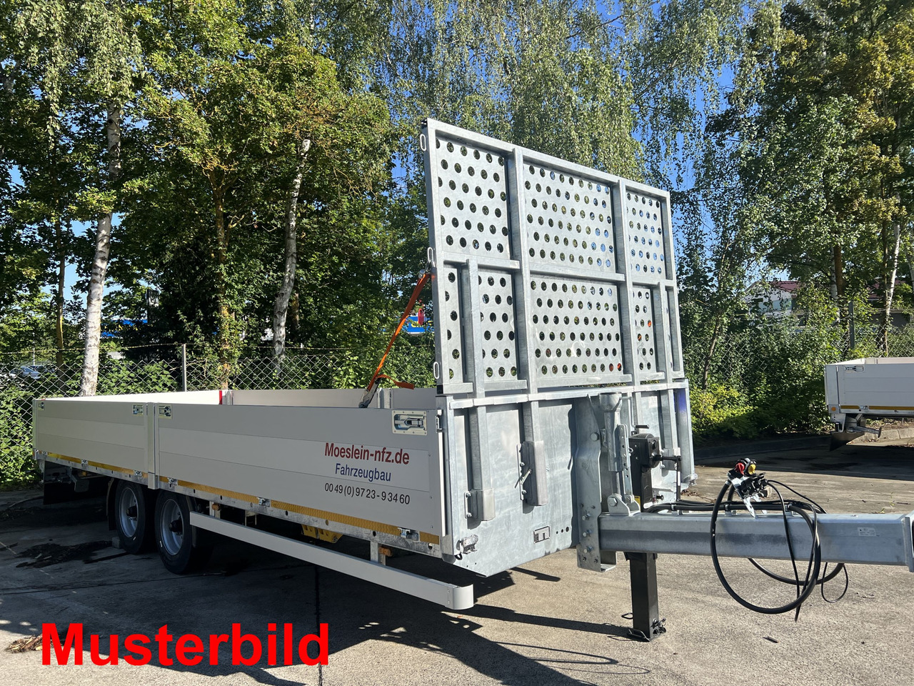 Möslein THT 14,4 G 7,20 L 14,4 t Tandem- Pritschenanhänger- Tieflader - Rimorchio pianale/ Cassonato: foto 2 Möslein THT 14,4 G 7,20 L 14,4 t Tandem- Pritschenanhänger- Tieflader - Rimorchio pianale/ Cassonato: foto 2