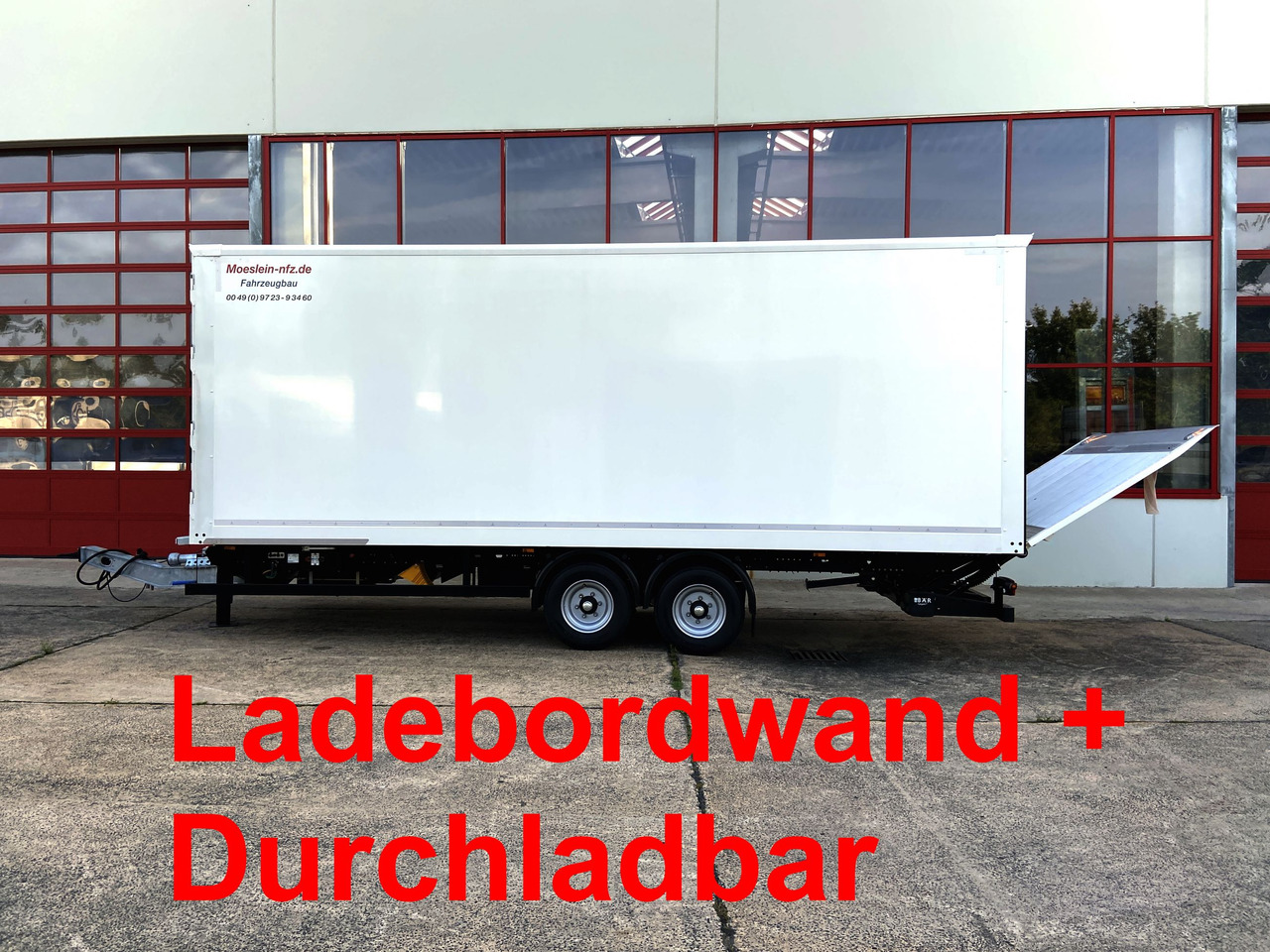 Möslein TK0105D-L Weiß Tandem Koffer, Ladebordwand 1,5 t + DurchladbarNeufahrzeug -- - Rimorchio furgonato: foto 1 Möslein TK0105D-L Weiß Tandem Koffer, Ladebordwand 1,5 t + DurchladbarNeufahrzeug -- - Rimorchio furgonato: foto 1