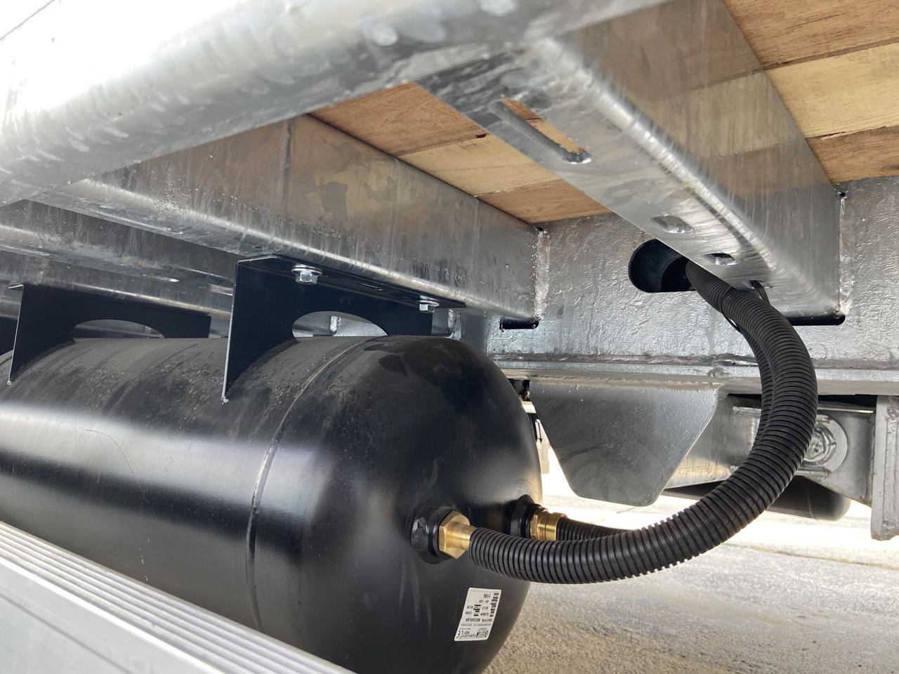 Möslein TT19 - 7,2 19 t Tandemtieflader, Luftgefedert, NEU - Rimorchio pianale ribassato: foto 3 Möslein TT19 - 7,2 19 t Tandemtieflader, Luftgefedert, NEU - Rimorchio pianale ribassato: foto 3