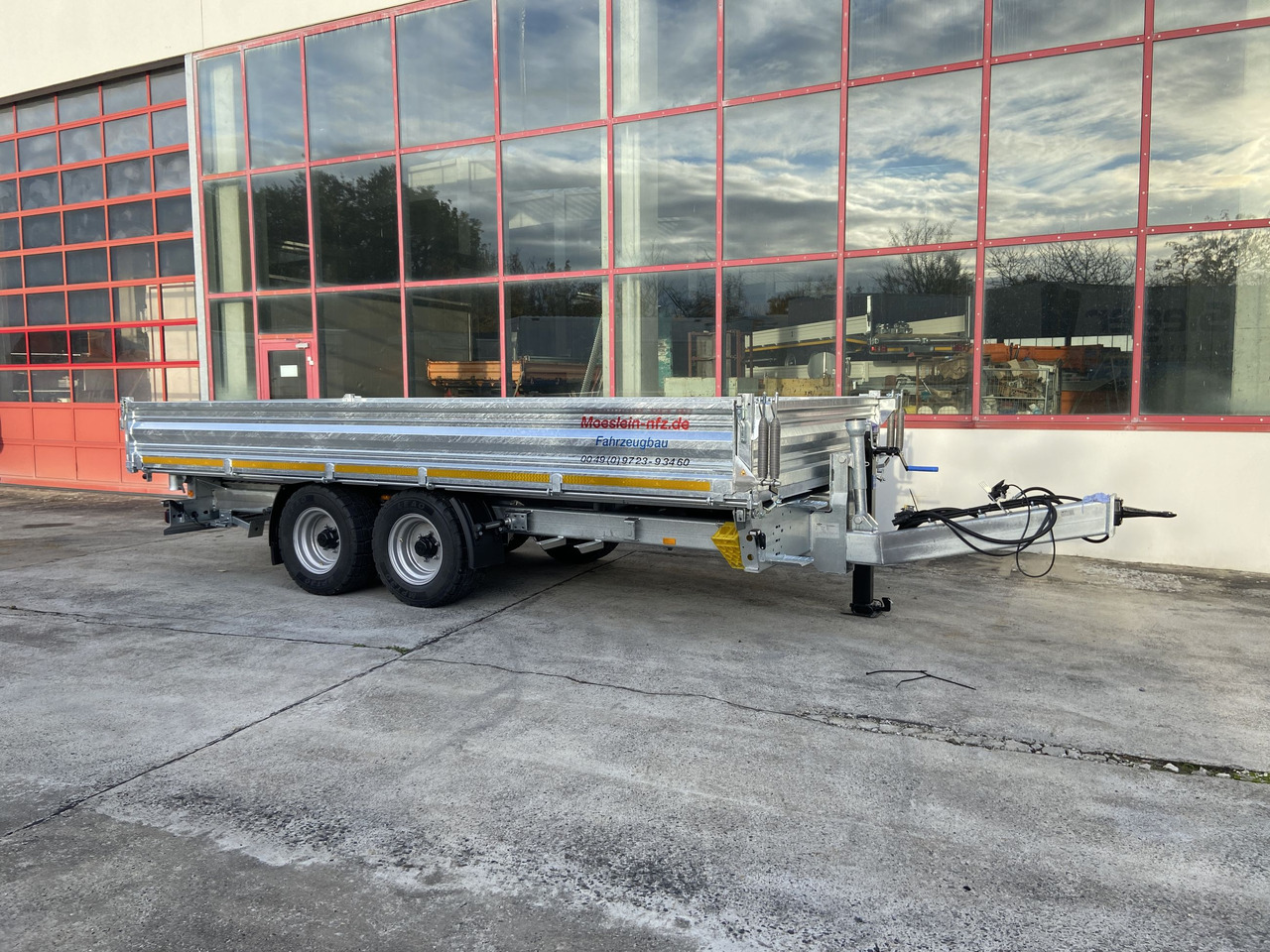 Möslein TTD 11 Breite Reifen  Kipper Tieflader, Breite Reifen-- Neufahrzeug -- - Rimorchio ribaltabile: foto 4 Möslein TTD 11 Breite Reifen  Kipper Tieflader, Breite Reifen-- Neufahrzeug -- - Rimorchio ribaltabile: foto 4
