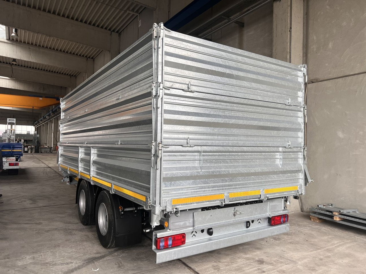 Möslein TTD 19 AB 19 t Tandem Kipper Tieflader2 x Aufsatzbordwänden-- Neufahrzeug -- - Rimorchio ribaltabile: foto 2 Möslein TTD 19 AB 19 t Tandem Kipper Tieflader2 x Aufsatzbordwänden-- Neufahrzeug -- - Rimorchio ribaltabile: foto 2