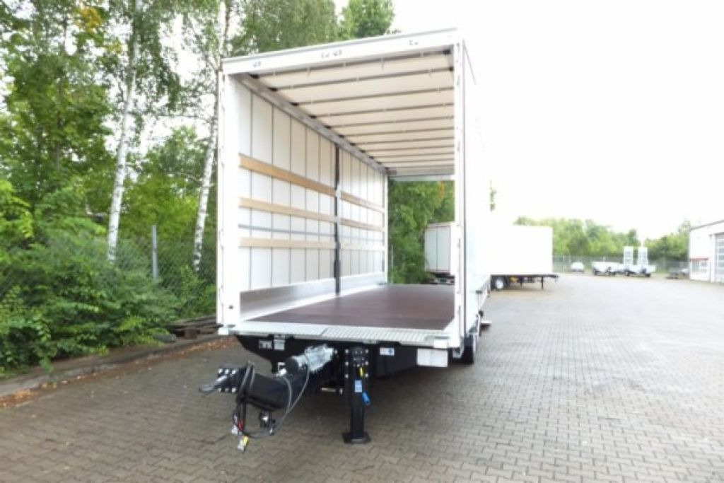 Möslein neuer Planenanhänger, Ladebordwand + Durchladba - Rimorchio centinato: foto 3 Möslein neuer Planenanhänger, Ladebordwand + Durchladba - Rimorchio centinato: foto 3