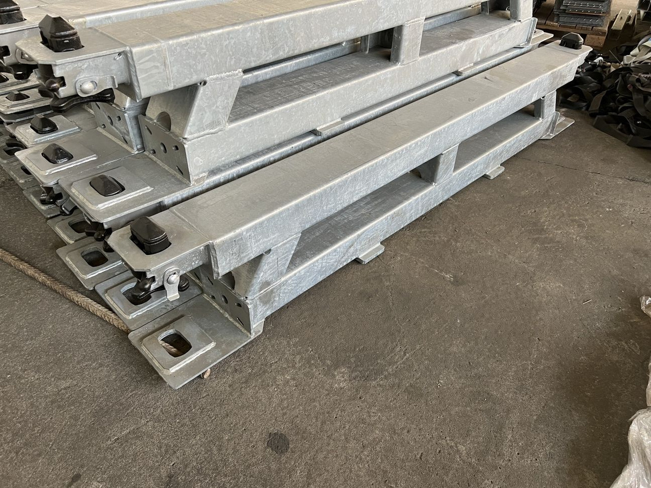 Müller-Mitteltal Ausgleichsbock für Satteltieflader incl. Conati - Semirimorchio pianale ribassato: foto 4 Müller-Mitteltal Ausgleichsbock für Satteltieflader incl. Conati - Semirimorchio pianale ribassato: foto 4