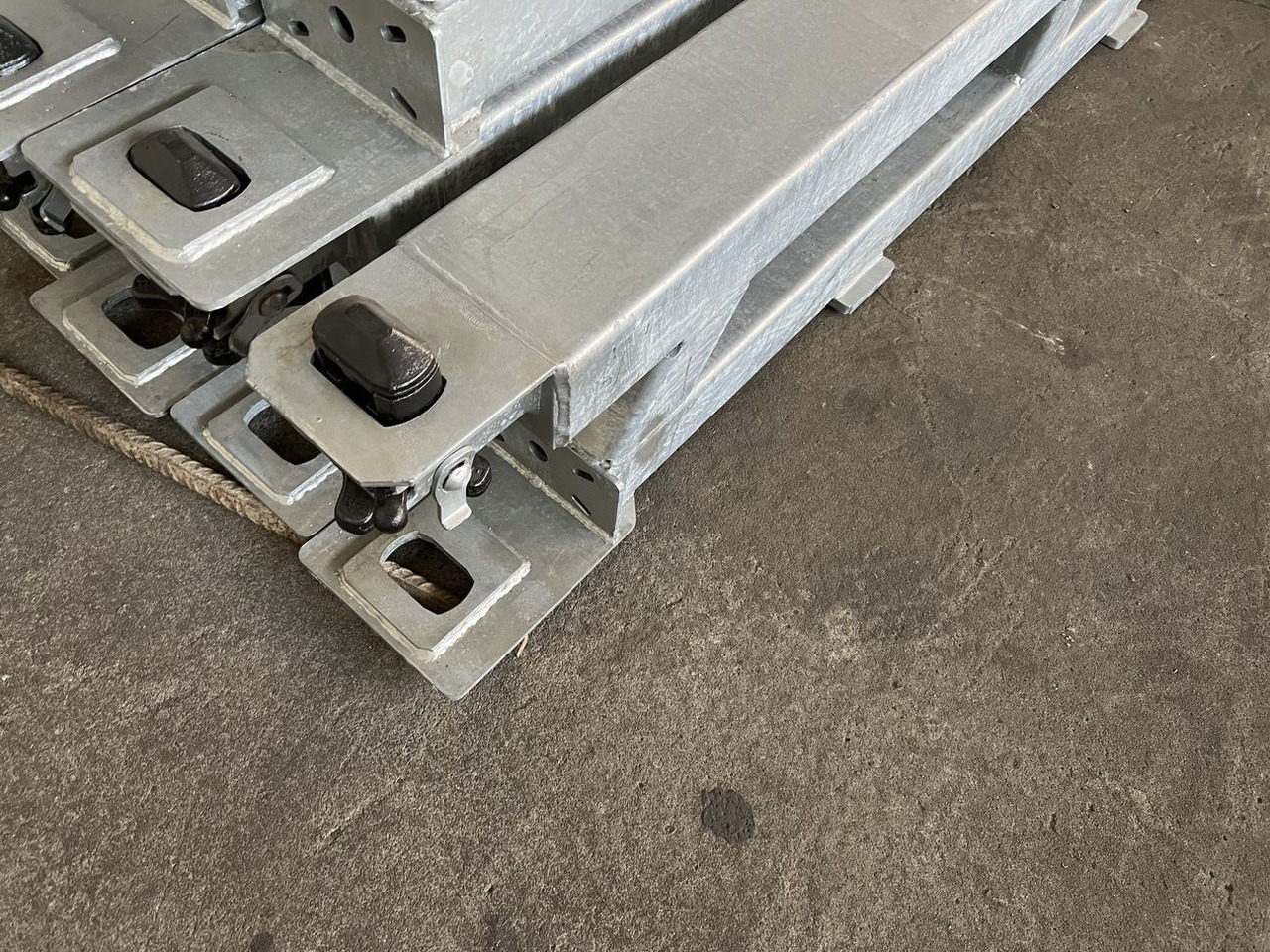 Müller-Mitteltal Ausgleichsbock für Satteltieflader incl. Conati - Semirimorchio pianale ribassato: foto 5 Müller-Mitteltal Ausgleichsbock für Satteltieflader incl. Conati - Semirimorchio pianale ribassato: foto 5